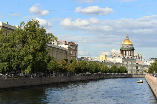 В Санкт-Петербурге объявлен "оранжевый" уровень опасности из-за жары