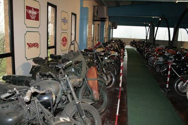 Коллекция автомобилей сыровара Панини﻿ (20 фото)