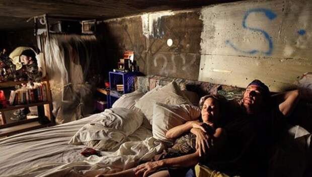 Преисподняя города грехов: жизнь бездомных в мрачных тоннелях Лас-Вегаса