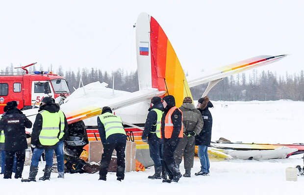 Причиной авиакатастрофы АН-2 в Нарьян-Маре мог стать отказ двигателя Причиной авиакатастрофы АН-2 в Нарьян-Маре мог стать отказ двигателя