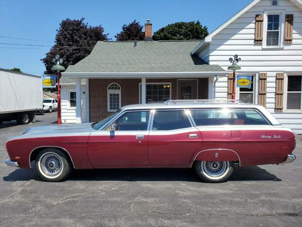 Необычный универсал Ford 1971 года с лицом Rolls-Royce