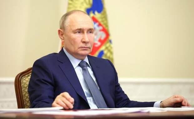 «Ведомости»: Путин в ближайшие недели посетит КНДР и Вьетнам