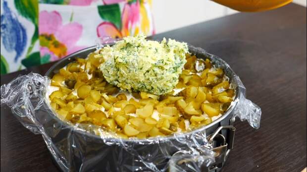 Салат "Грибная поляна" серьезный конкурент Оливье