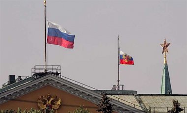 Госдума заморозила более 300 млрд пенсионных накоплений россиян Госдума заморозила более 300 млрд пенсионных накоплений россиян