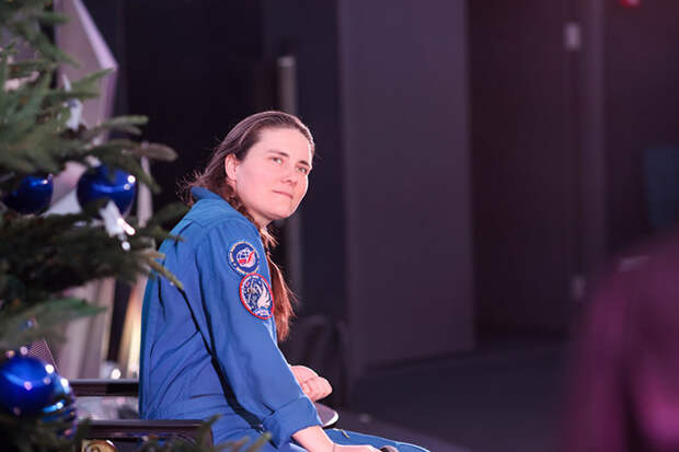 Космонавт из Новосибирска Анна Кикина защитила кандидатскую диссертацию