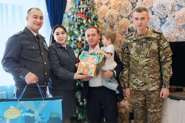 Представители Россельхознадзора Адыгеи исполнили мечту малыша из Майкопского района в рамках акции «Елка желаний»