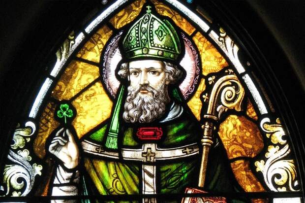 Святой Патрик принял христианство, став рабом ирландцев.