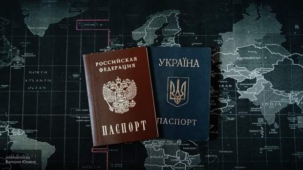 Глава МИД РФ Сергей Лавров объяснил причины выдачи российских паспортов жителям Донбасса