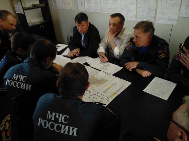 Три горняка погибли и 15 пропали без вести из-за взрыва на шахте в Донбассе