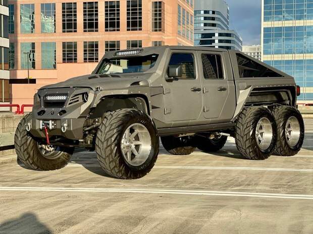 Jeep Apocolypse Hellfire 6x6 с двигателем V8