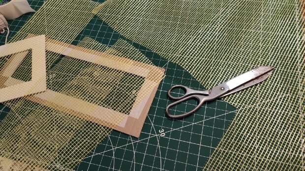 Листайте вправо