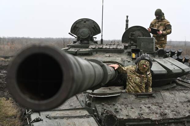 В США заявили о «не имеющих шансов на победу» российских Т-72Б3М