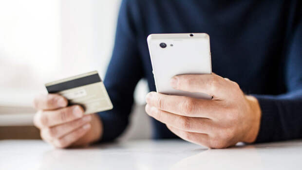 Онлайн-сервисам запретят автоматически списывать деньги за подписки с 1 сентября