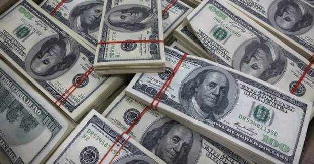 США заморозили валютные резервы Казахстана на $22 млрд