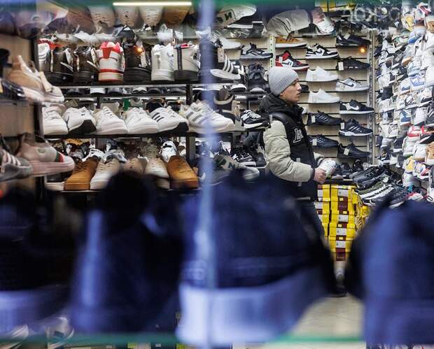 Страна НАТО завалила Россию обувью