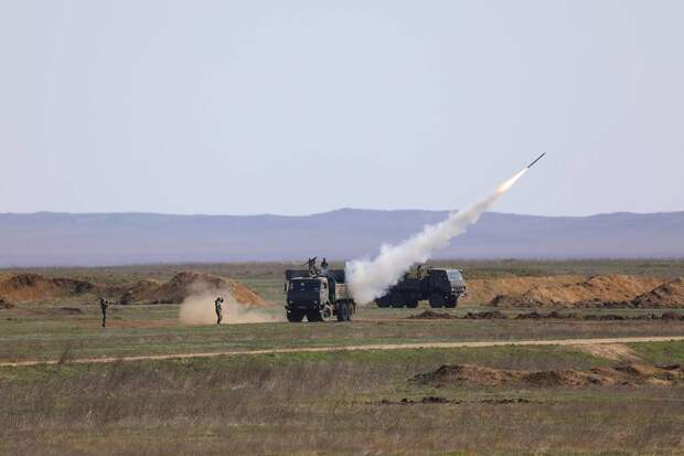 Раскрыты детали удара ВСУ по крупнейшему нефтеналивному порту Балтийского моря