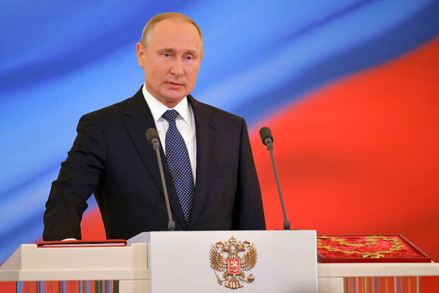 ФОМ: 81% жителей РФ положительно оценили работу Путина на посту президента