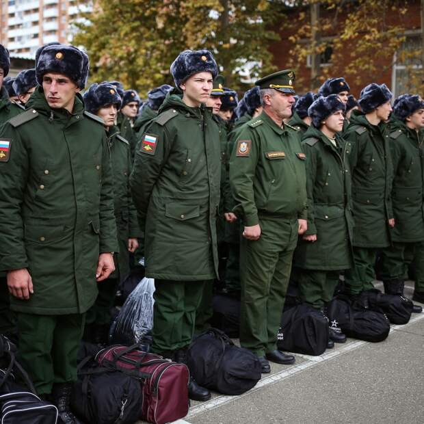В России захотели ужесточить правила призыва в армию: Общество: Россия:  Lenta.ru