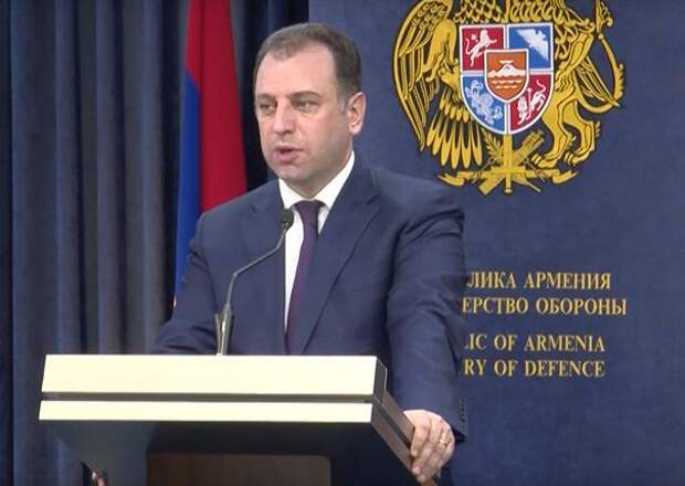 Сдержанность других Сдержанность других