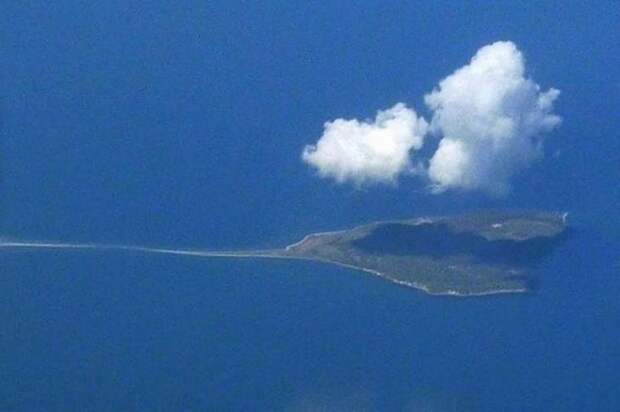 Острова с неповторимыми и причудливыми очертаниями