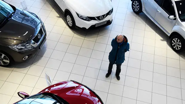 Дилеров Nissan оштрафовали за навязывание "допов"