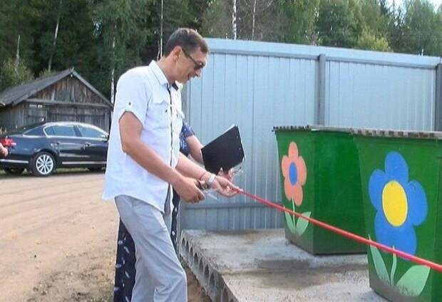 Когда чиновникам очень хочется праздника (17 фото)