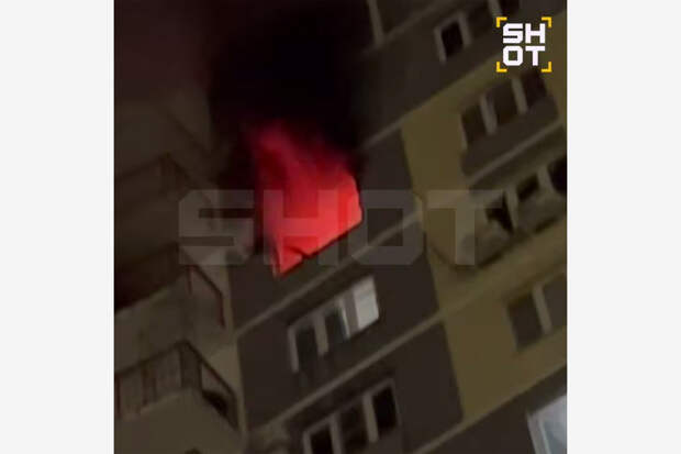 Последствия попадания дрона ВСУ в российскую многоэтажку сняли на видео