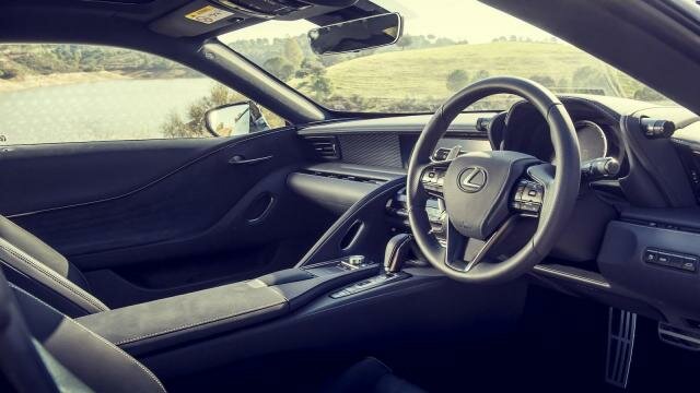 Это 10 самых бесполезных функций автомобиля