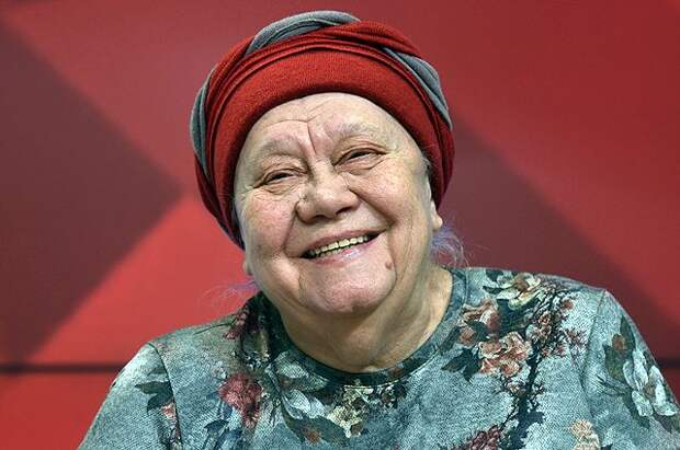 Актриса Галина Стаханова.