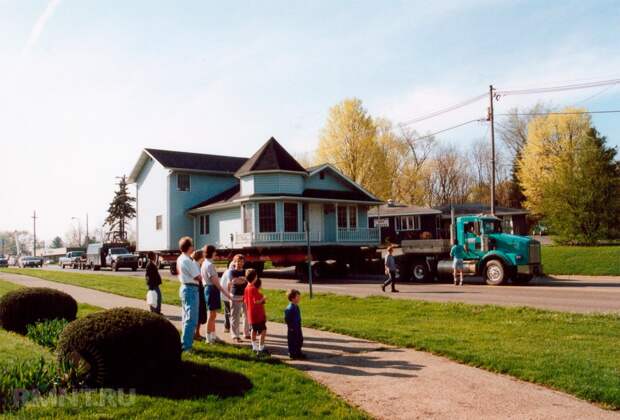 Перемещение зданий целиком: фотоподборка и видео