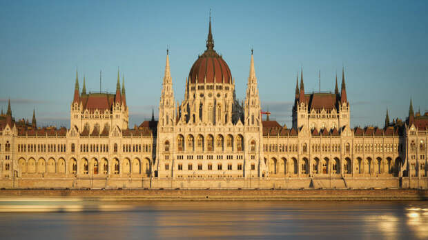 Лавров: Россия готова строить отношения с новыми властями Венгрии