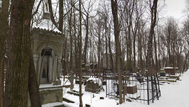 В Петербурге на содержание кладбищ с начала года потратили 54 млн