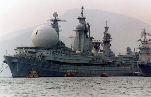Уникальные советские корабли-гиганты, чью дальнейшую судьбу перечеркнул распад страны