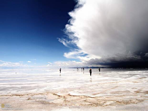 Озеро Солончак Уюни, Боливия (Salar de Uyuni, Bolivia) - самое большое соленое озеро во всем мире Озеро Солончак Уюни, Боливия (Salar de Uyuni, Bolivia) - самое большое соленое озеро во всем мире