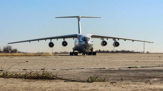 Ил-76 совершил аварийную посадку в Рязани
