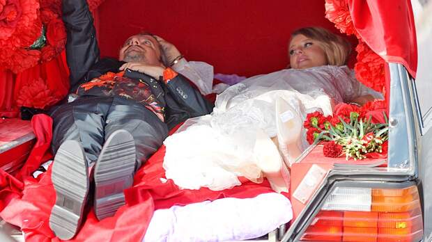 Вот куда они ехали на катафалке: хоронить Россию и русскую культуру