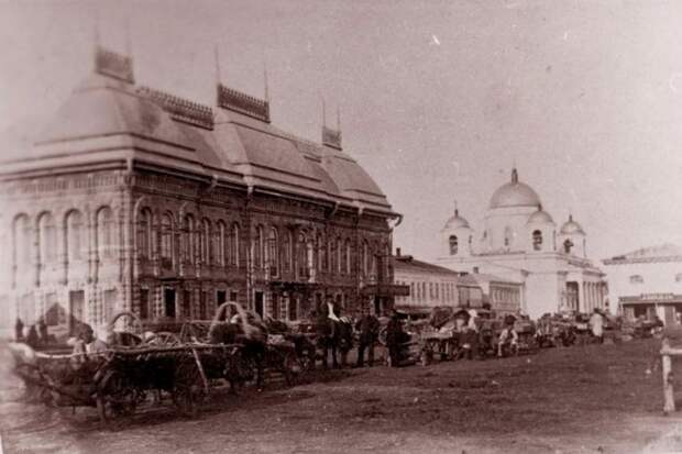 Почему большевики отдали Казахстану земли уральских казаков?