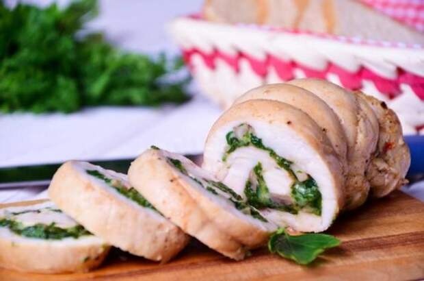 Куриный рулет для гурманов. \ Фото: 1000.menu. Куриный рулет для гурманов. \ Фото: 1000.menu.