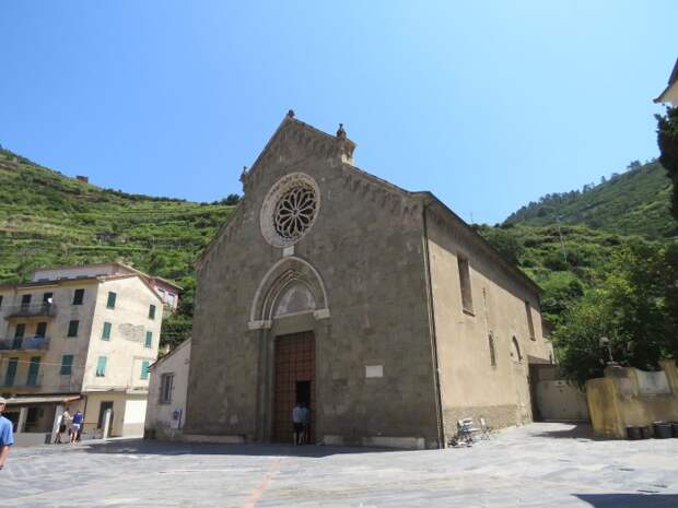 Церковь Святого Лоренцо. / Фото: www.bestofcinqueterre.com