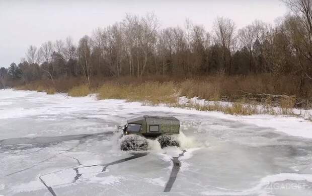 Российский покоритель бездорожья, болот и тайги (17 фото + видео)