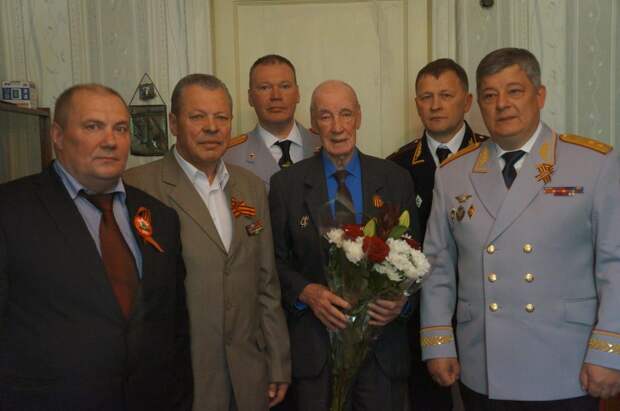 Поздравление Николая Первушина. Фото: УВД по ЮВАО