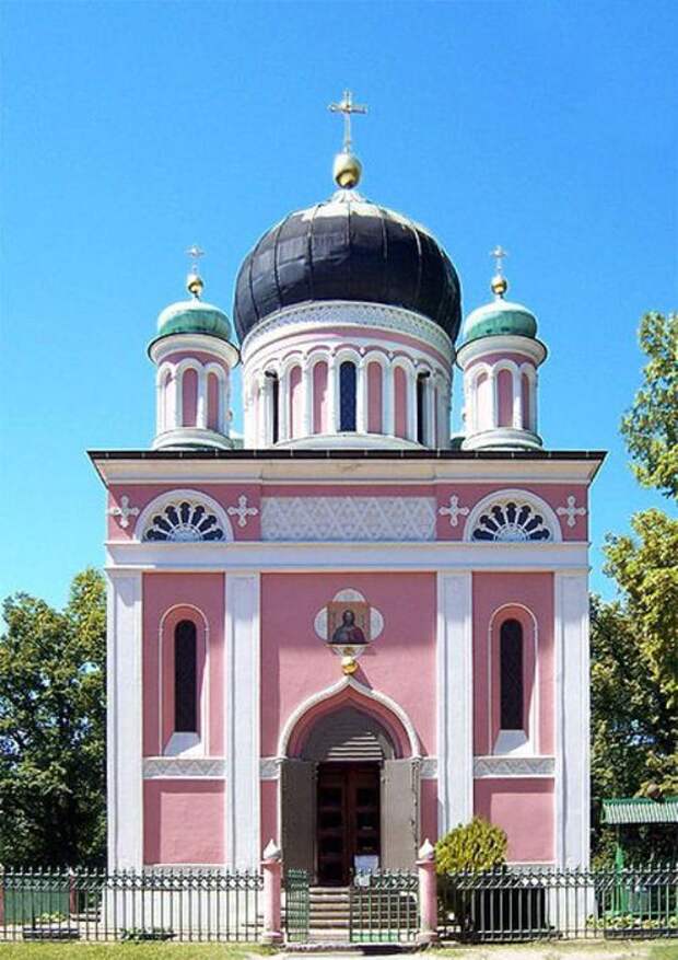 424px-Russische_Orthodoxe_Kirche_Alexander_Newski_Potsdam (494x700, 72Kb)