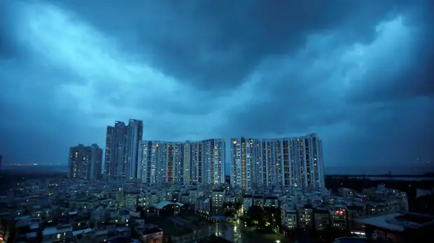 В Китае предупредили о надвигающемся супертайфуне «Лекима»