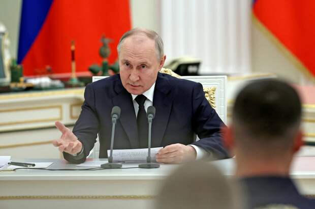 Сегодня Владимир Путин заявил, что группа "Вагнер" целиком и полностью финансировалась из государственной казны. За год начиная с мая 2022 на её содержание было потрачено свыше 86 млрд рублей.