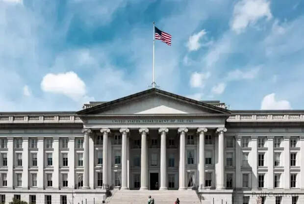 США в сложной дилемме: либо нефть по $150 за баррель, либо дополнительные $2 млрд для России