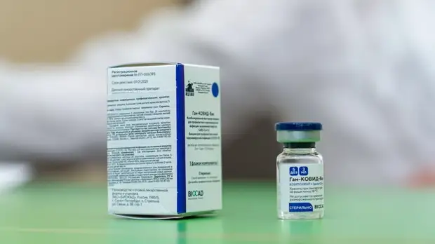 Мурашко заявил об отсутствии проблем с вакциной от коронавируса в России