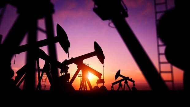С 1 мая восемь стран ОПЕК+ увеличивают объемы добычи нефти, в том числе Россия