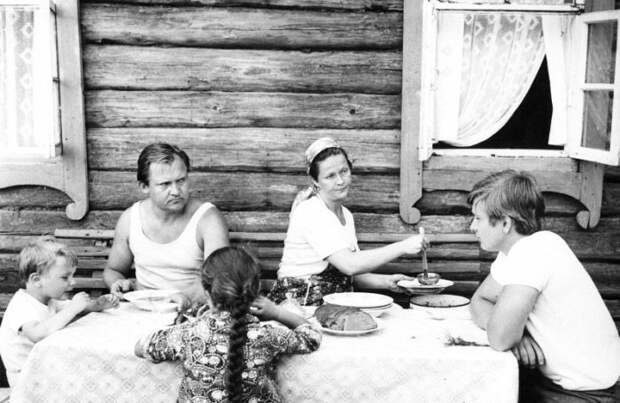 Кадр из фильма «След на земле». / Фото: www.tunnel.ru Кадр из фильма «След на земле». / Фото: www.tunnel.ru