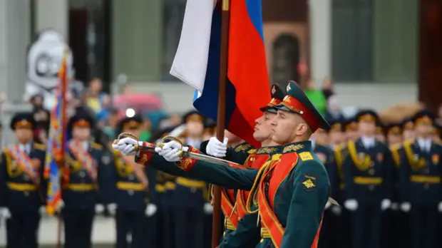 В Екатеринбурге провели первую репетицию парада Победы