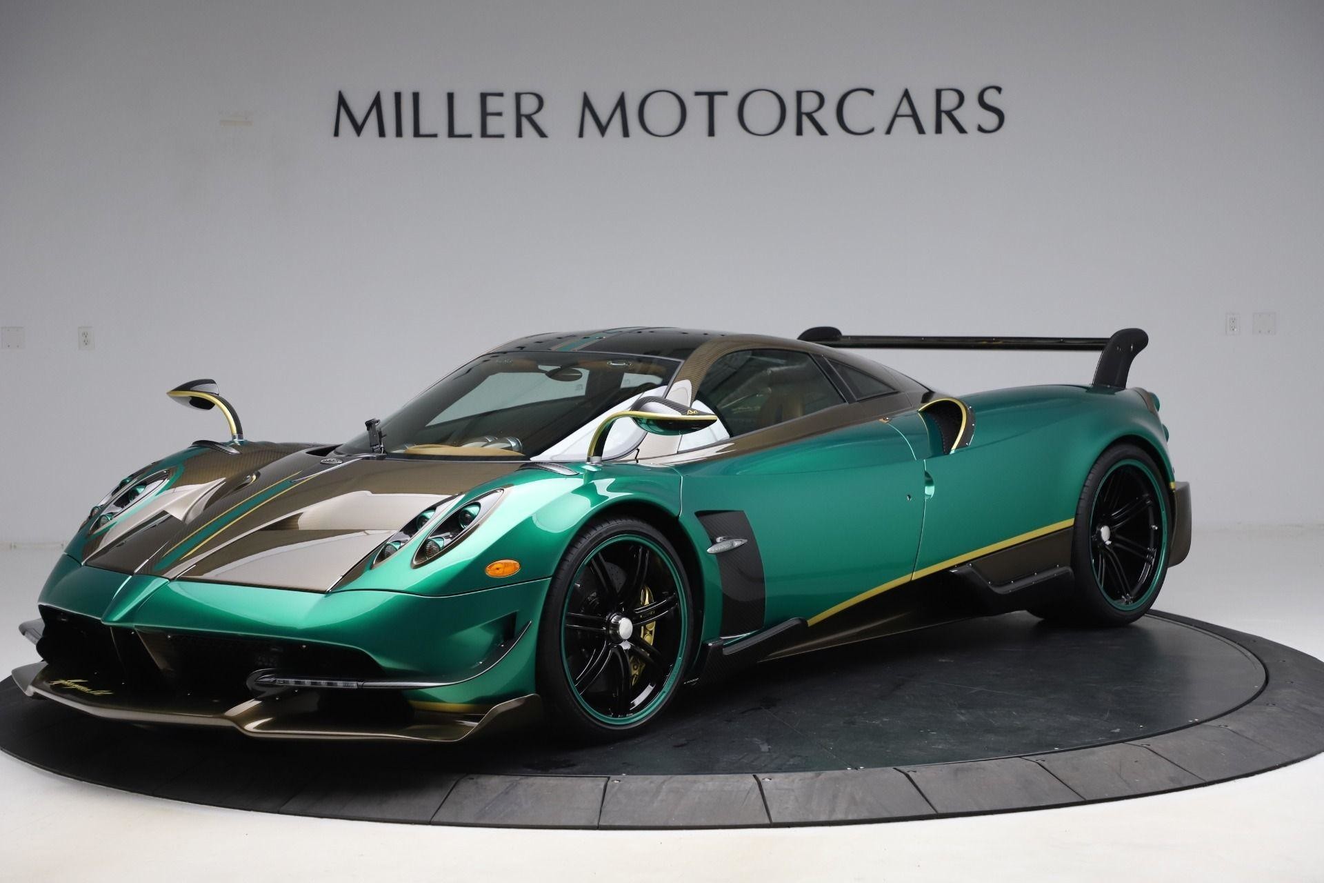 Гиперкар Pagani Huayra BC в необычном цвете